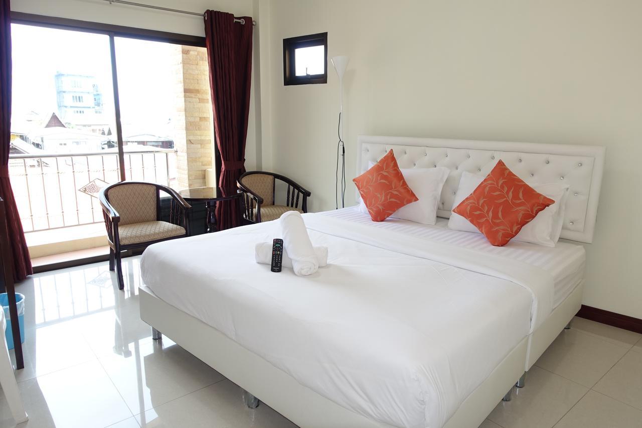 Baan Taweesuk Guest House HHQ Buitenkant foto
