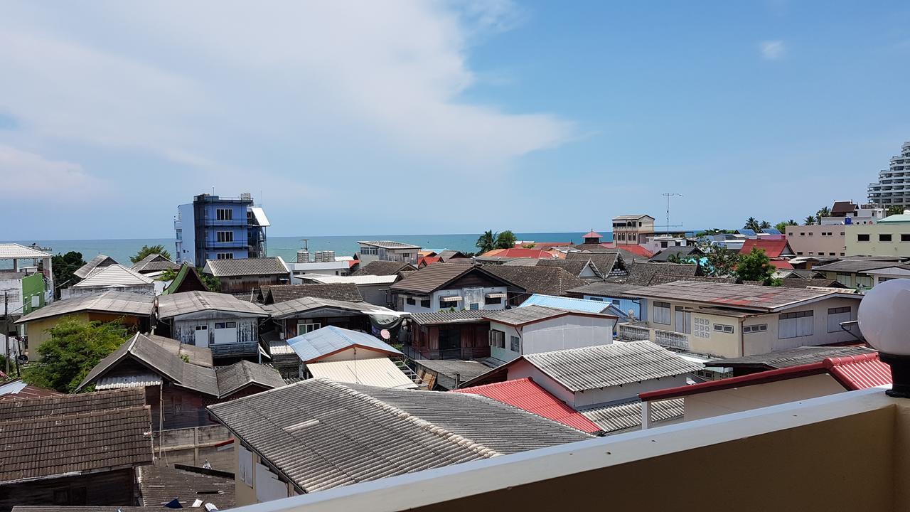 Baan Taweesuk Guest House HHQ Buitenkant foto