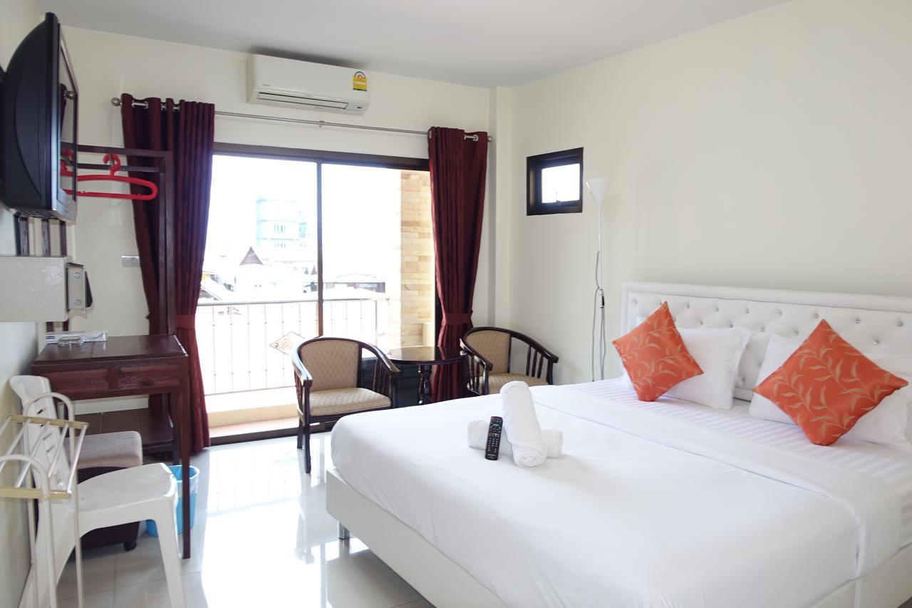 Baan Taweesuk Guest House HHQ Buitenkant foto