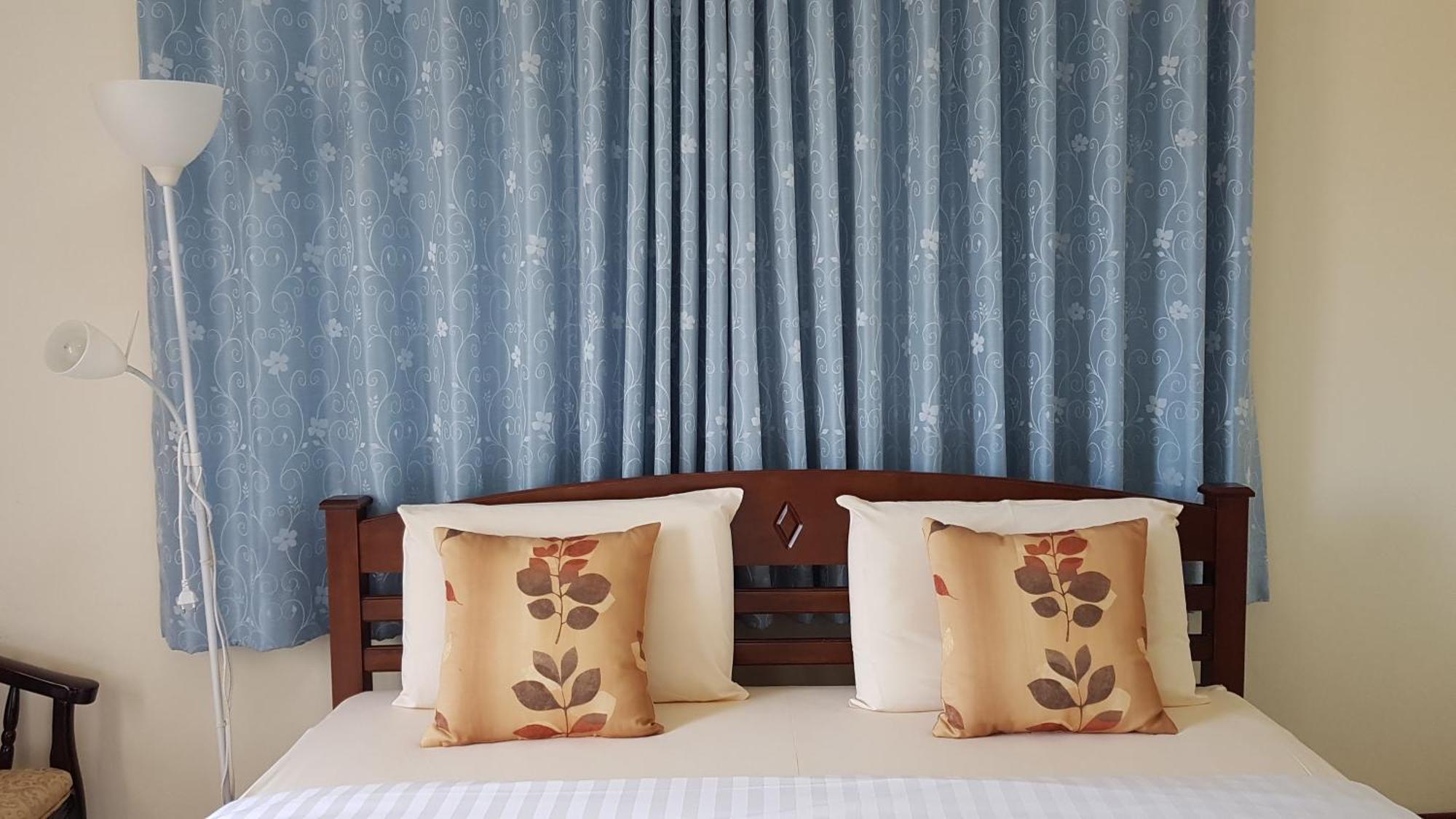Baan Taweesuk Guest House HHQ Buitenkant foto