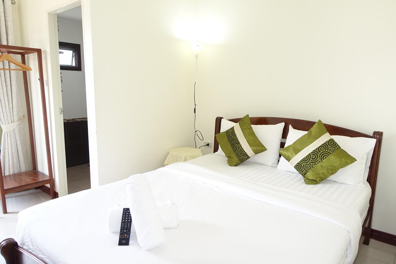 Baan Taweesuk Guest House HHQ Buitenkant foto